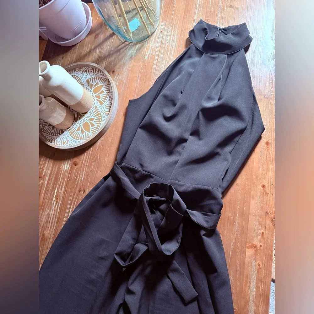 New York & Company Black Wide-Leg Jumpsuit - Picture 2 of 8